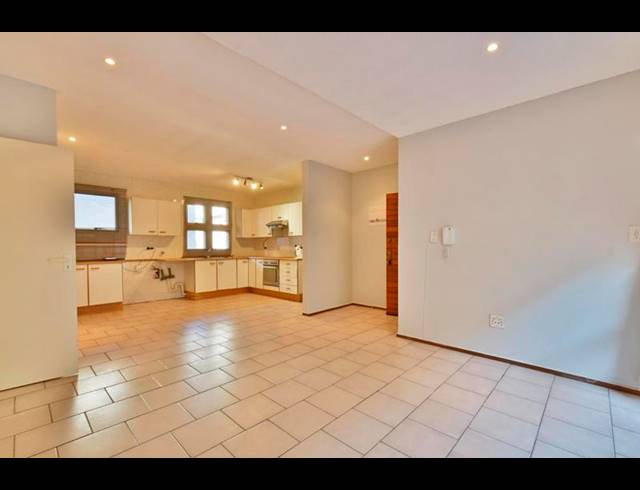 2 BEDROOM APARTMENT FOR SALE IN GLENANDA